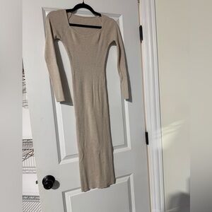 Elegant Beige Long Sleeve Knit Dress